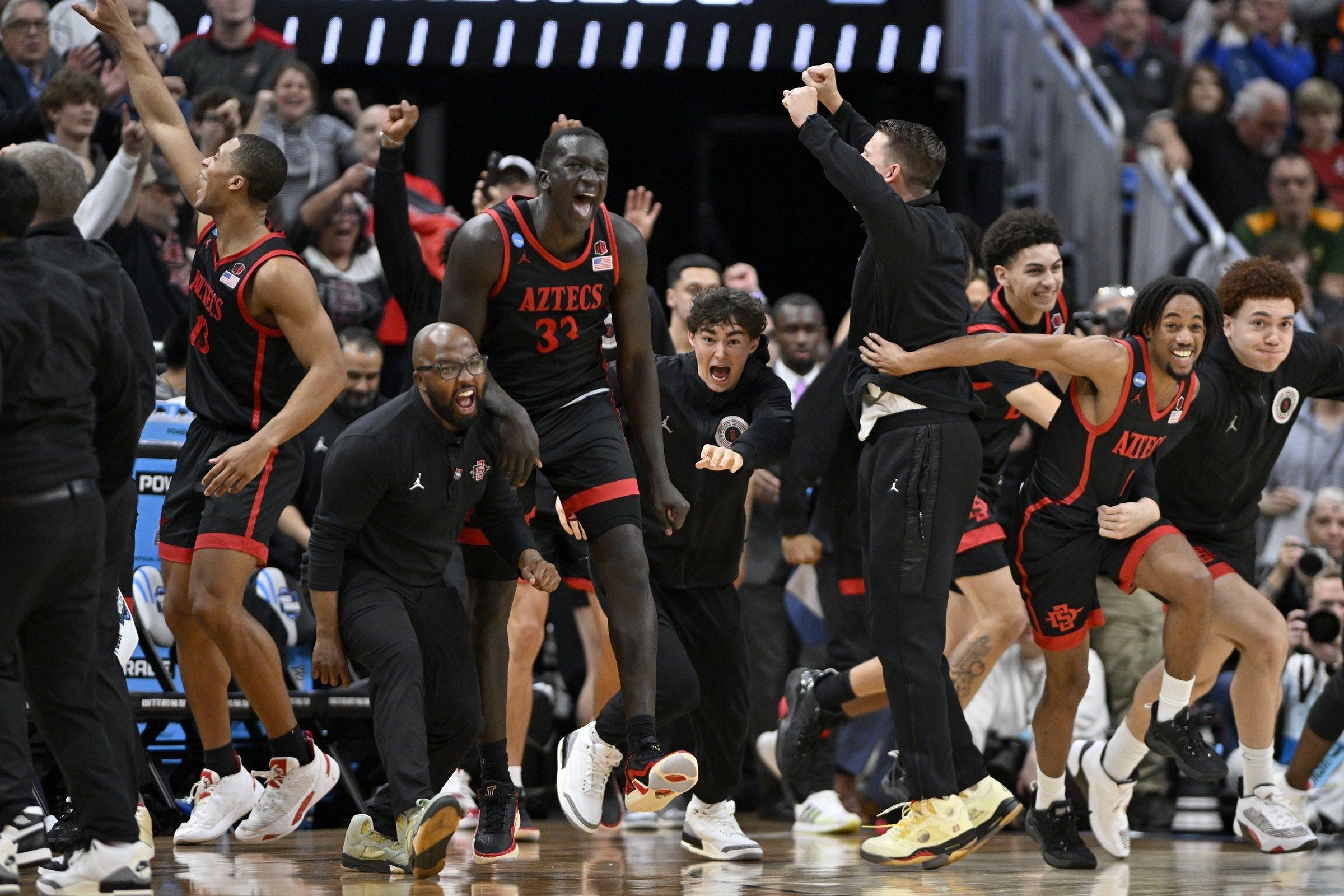 (5) San Diego State men's basketball takes down (1) Alabama