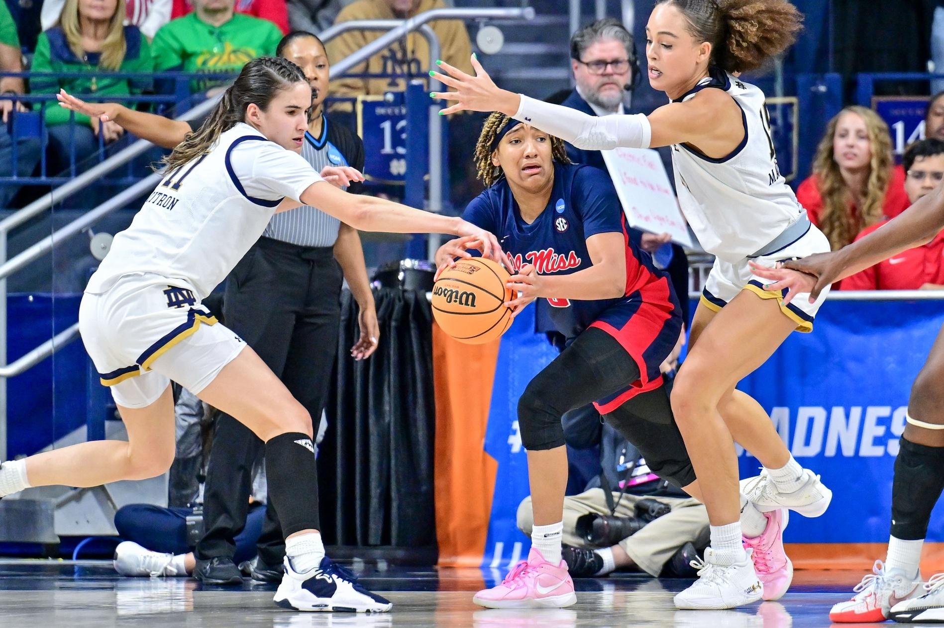 Notre Dame forces turnover against NC State