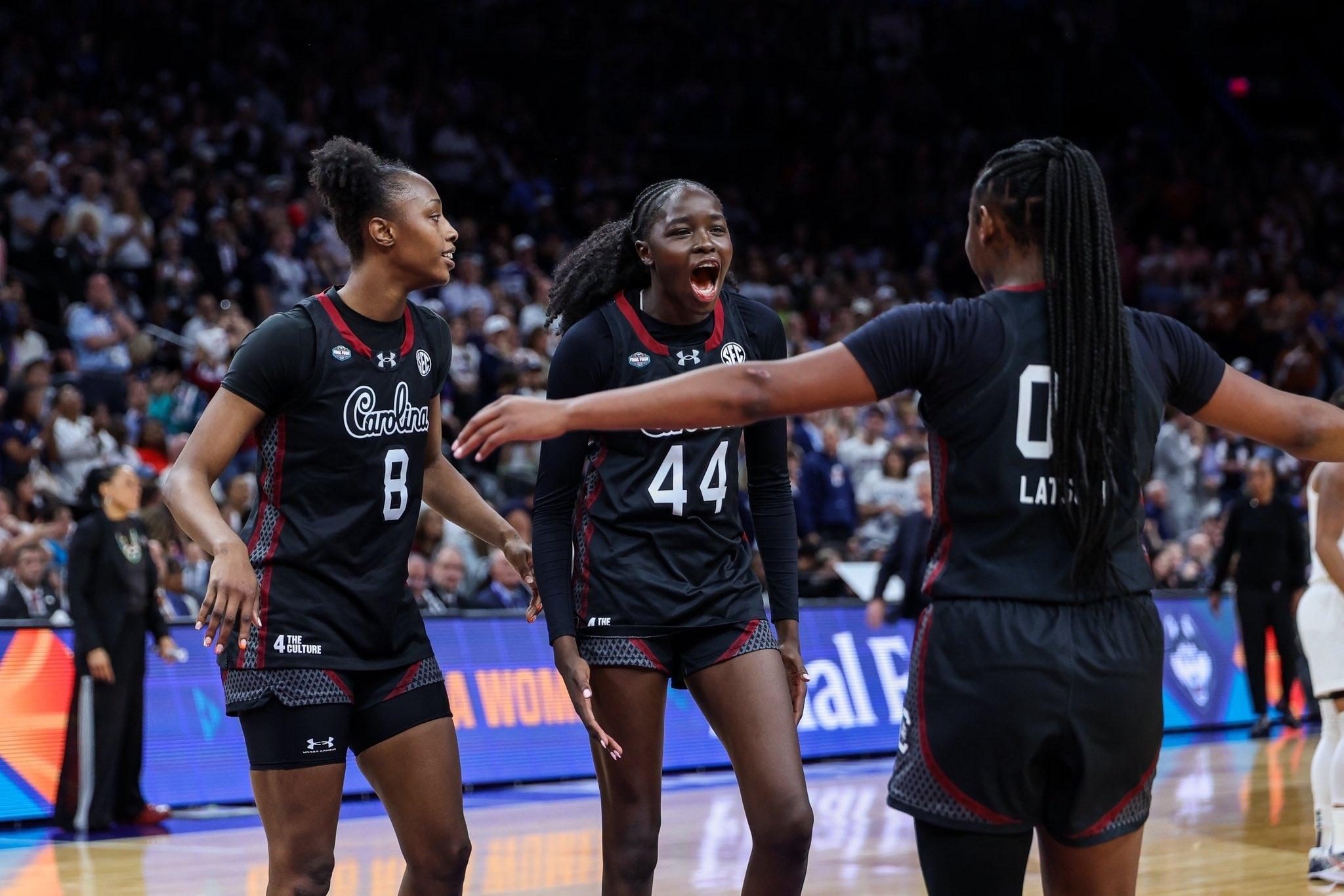 South Carolina women's basketbalal advances to the 2026 championship game