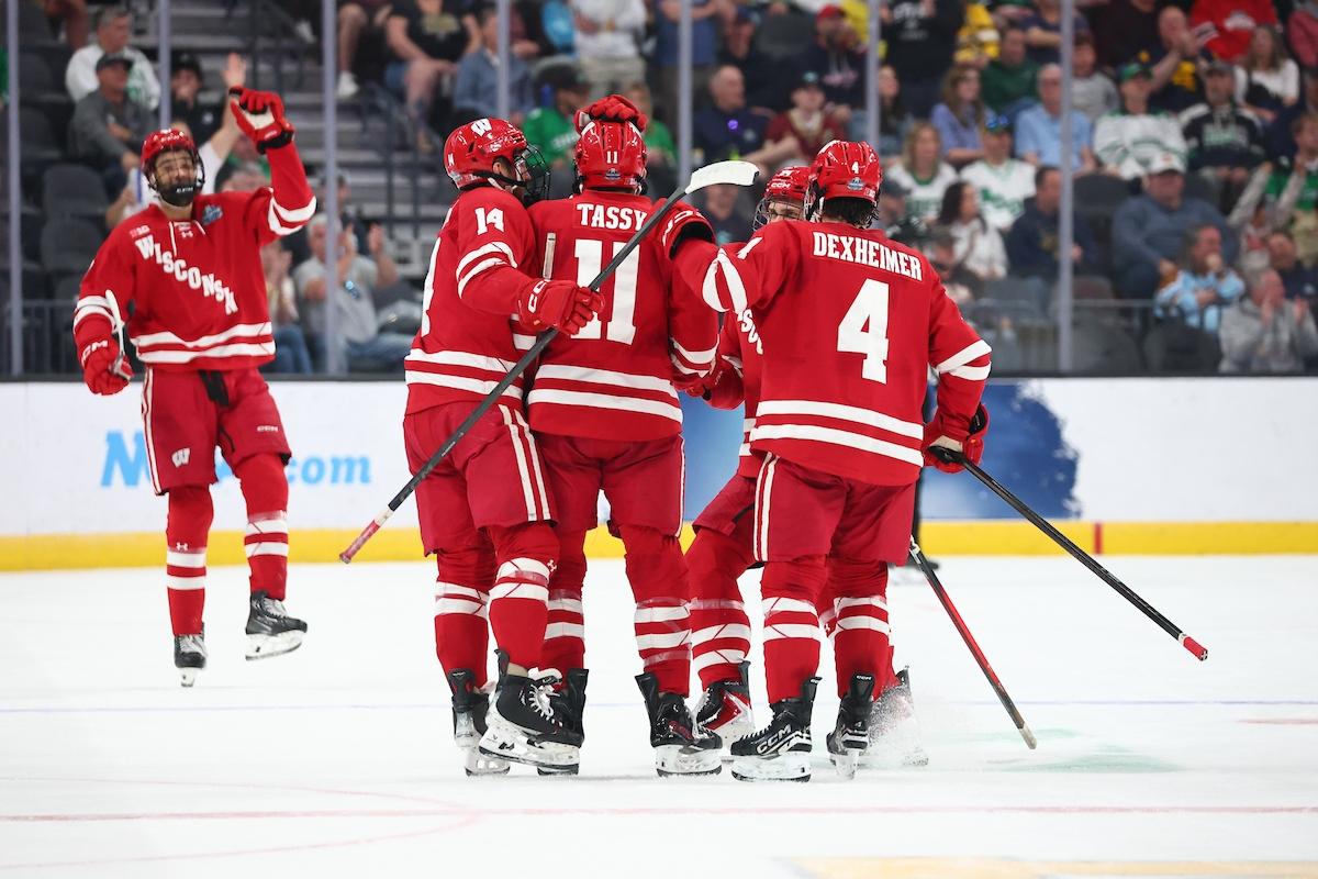 Wisconsin beats North Dakota to advance to the Frozen Four championship